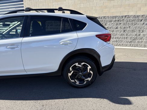 Used 2022 Subaru Crosstrek 2.5i Limited w/ Moonroof Package 2 image 4