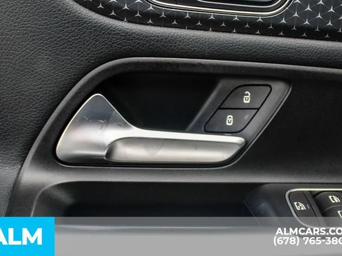 Used 2025 Mercedes-Benz GLA 250 image 39