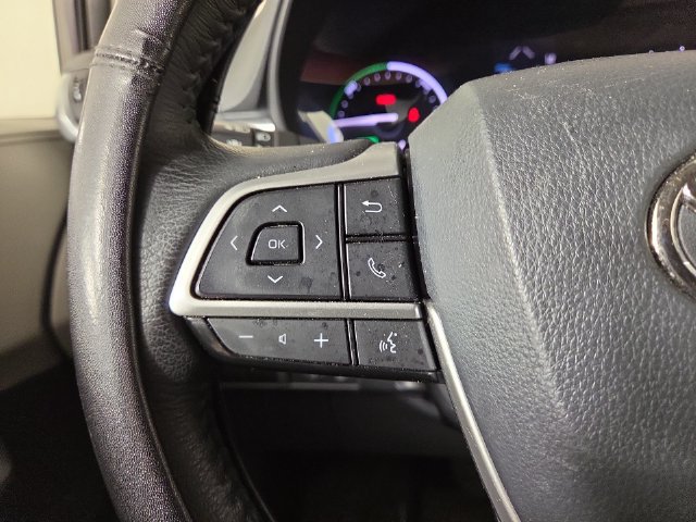 Used 2024 Toyota Sienna XLE w/ XLE Plus Package AWD/4WD image 20