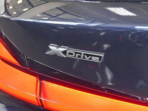 Used 2023 BMW M550i xDrive w/ Executive Package image 5