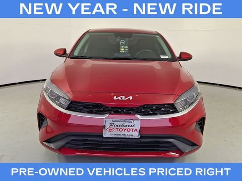 Used 2023 Kia Forte LXS image 3