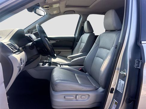Used 2019 Honda Ridgeline RTL-E image 26