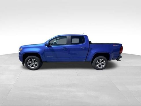 Used 2018 Chevrolet Colorado Z71 AWD/4WD image 3