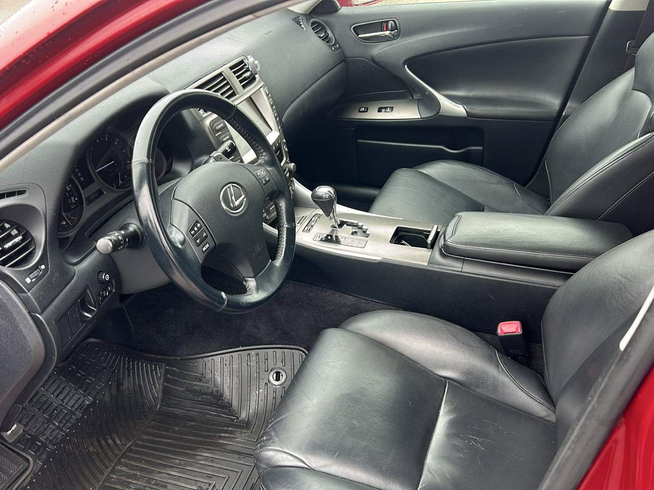 Used 2008 Lexus IS 250 AWD w/ Preferred Accessory Pkg image 9