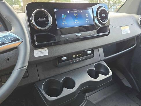 New 2026 Mercedes-Benz Sprinter 2500 image 28