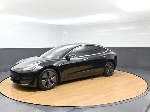 Used 2018 Tesla Model 3 Long Range RWD image 3