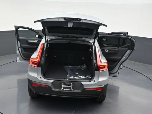 New 2026 Volvo XC40 B5 Ultra AWD/4WD image 33