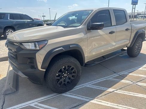 Used 2023 Chevrolet Colorado Trail Boss w/ Technology Package image 1