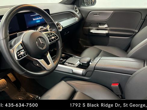 Certified 2022 Mercedes-Benz GLB 250 4MATIC w/ Premium Package Lite image 15