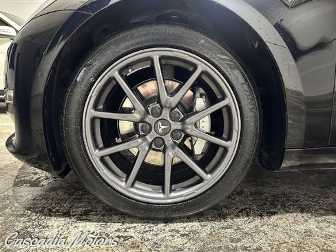 Used 2018 Tesla Model 3 Long Range image 27