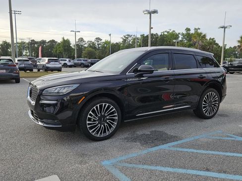 Used 2020 Lincoln Corsair Reserve w/ Appearance Package FWD image 2