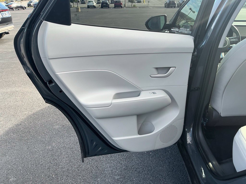 Certified 2025 Hyundai Kona SEL AWD/4WD image 23