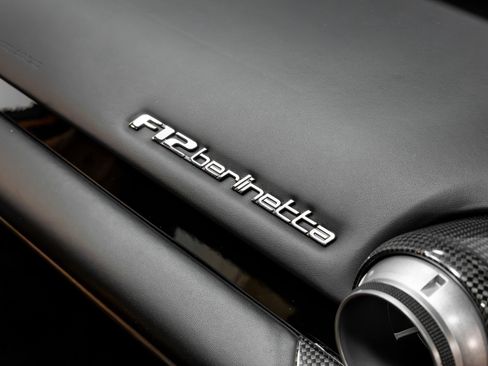 Used 2015 Ferrari F12 Berlinetta image 22