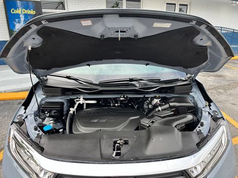 Used 2023 Honda Odyssey Elite image 25
