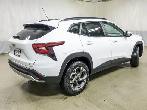 New 2026 Chevrolet Trax LT w/ Driver Confidence Package image 8