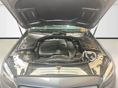 Used 2019 Mercedes-Benz C 300 4MATIC Sedan image 31