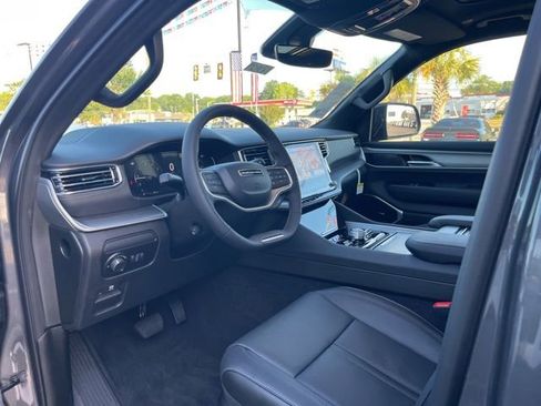 New 2026 Jeep Grand Wagoneer Limited AWD/4WD image 6