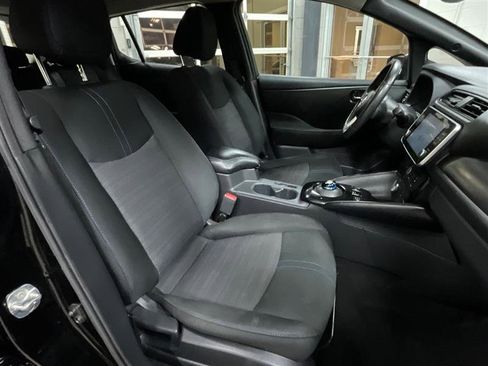 Used 2020 Nissan Leaf SV Plus w/ SV Plus Technology Package image 18