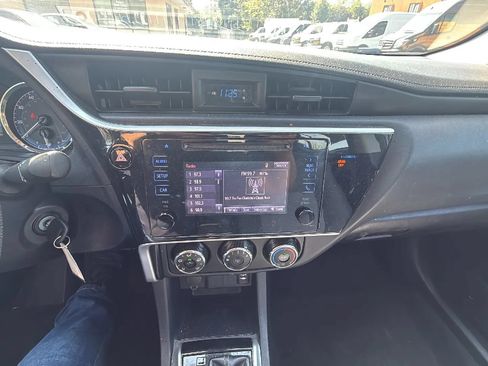 Used 2019 Toyota Corolla L FWD image 13