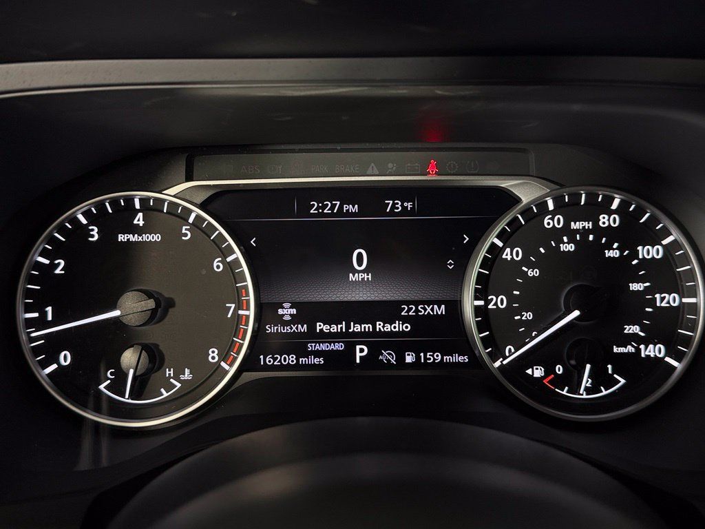 Used 2025 Nissan Pathfinder S FWD image 15