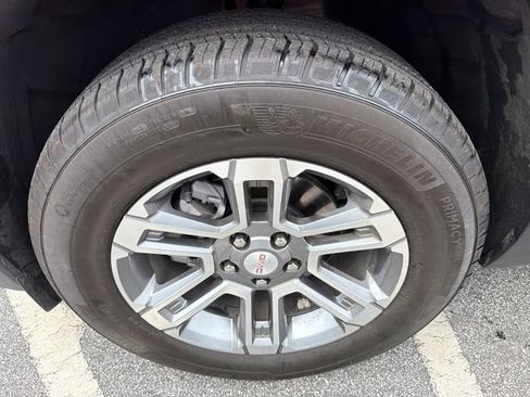 Used 2025 GMC Terrain Elevation AWD/4WD image 11