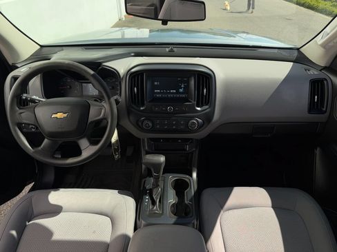 Used 2018 Chevrolet Colorado W/T RWD image 12