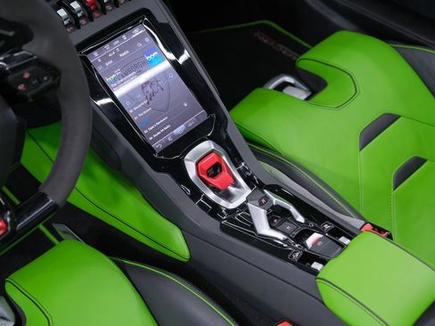 Used 2023 Lamborghini Huracan EVO RWD image 13