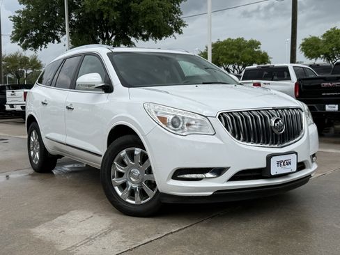 Used 2017 Buick Enclave Leather image 2