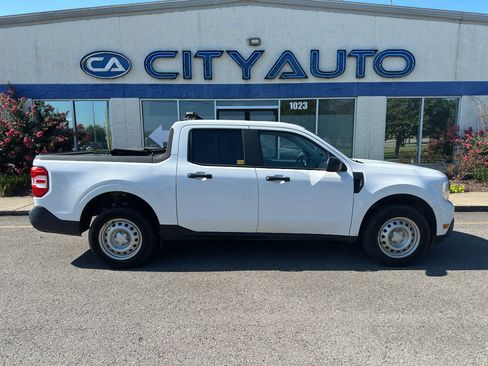 Used 2022 Ford Maverick XL FWD image 3