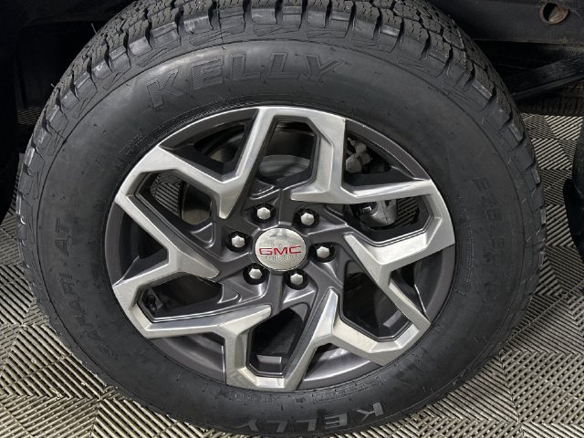 Used 2023 GMC Sierra 1500 SLT w/ SLT Premium Package AWD/4WD image 34