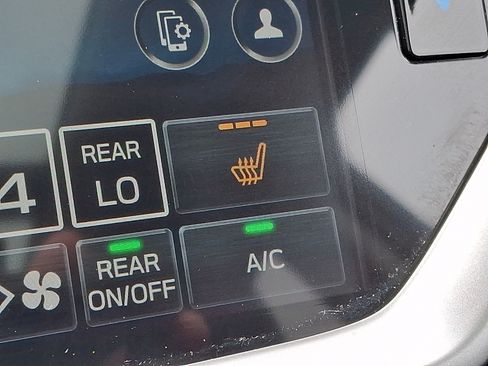 Used 2024 Subaru Ascent Limited w/ Technology Package AWD/4WD image 22