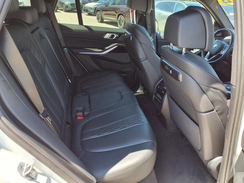 Used 2025 BMW X5 xDrive50e AWD/4WD image 15