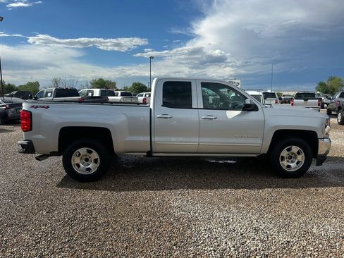 Used 2019 Chevrolet Silverado 1500 LT AWD/4WD image 12