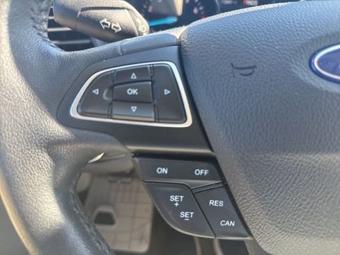 Used 2019 Ford Escape Titanium image 15