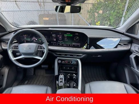 Certified 2025 Audi Q5 Premium w/ Convenience Package AWD/4WD image 18