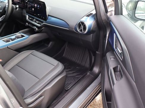 New 2026 Chevrolet Equinox EV LT image 43