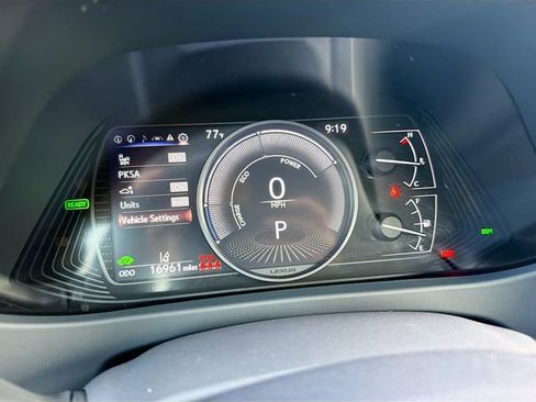 Used 2023 Lexus UX 250h FWD w/ Accessory Package (Z2) image 40
