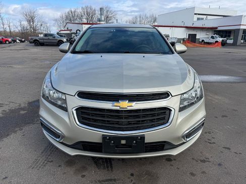 Used 2015 Chevrolet Cruze LT image 8