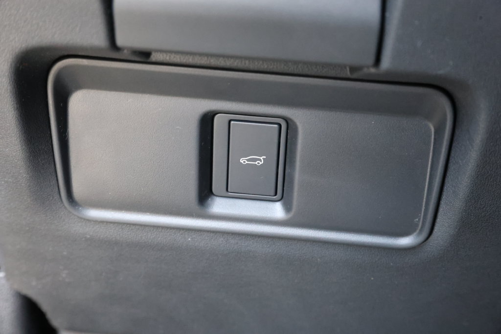 New 2026 Land Rover Range Rover Evoque S AWD/4WD image 15