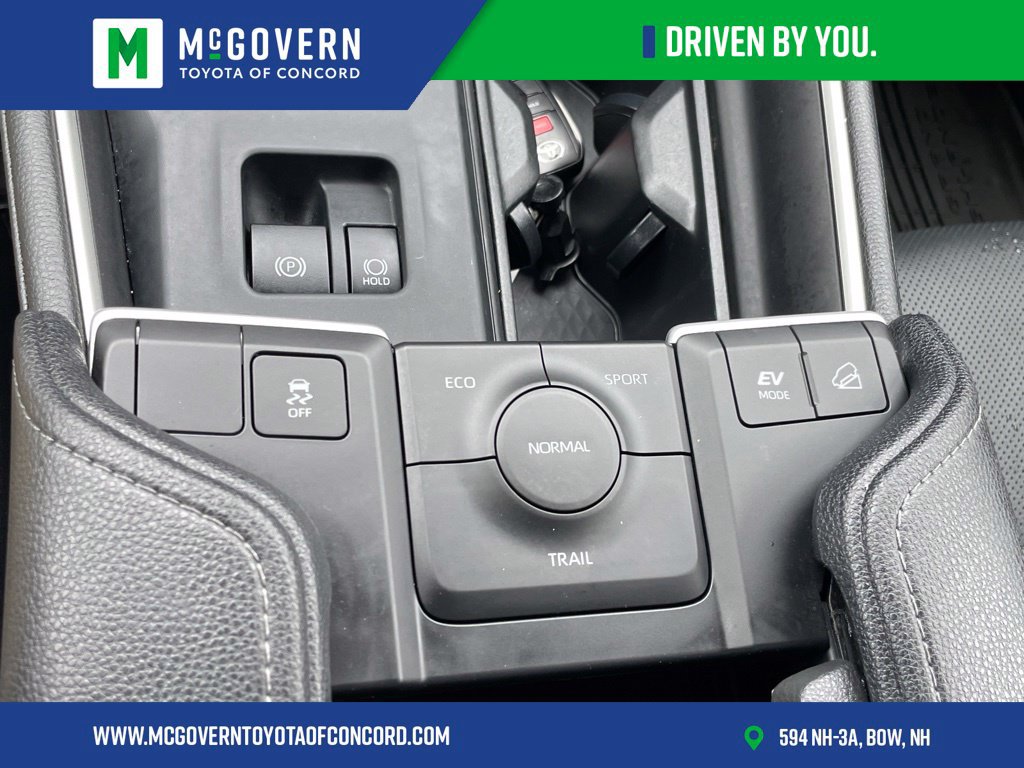 Used 2024 Toyota Grand Highlander AWD Hybrid image 39