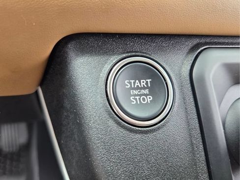 Used 2025 Land Rover Defender 110 S AWD/4WD image 26