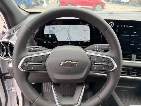 New 2026 Chevrolet Equinox LT AWD/4WD image 23