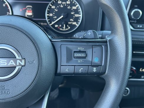 Certified 2023 Nissan Rogue SV image 11