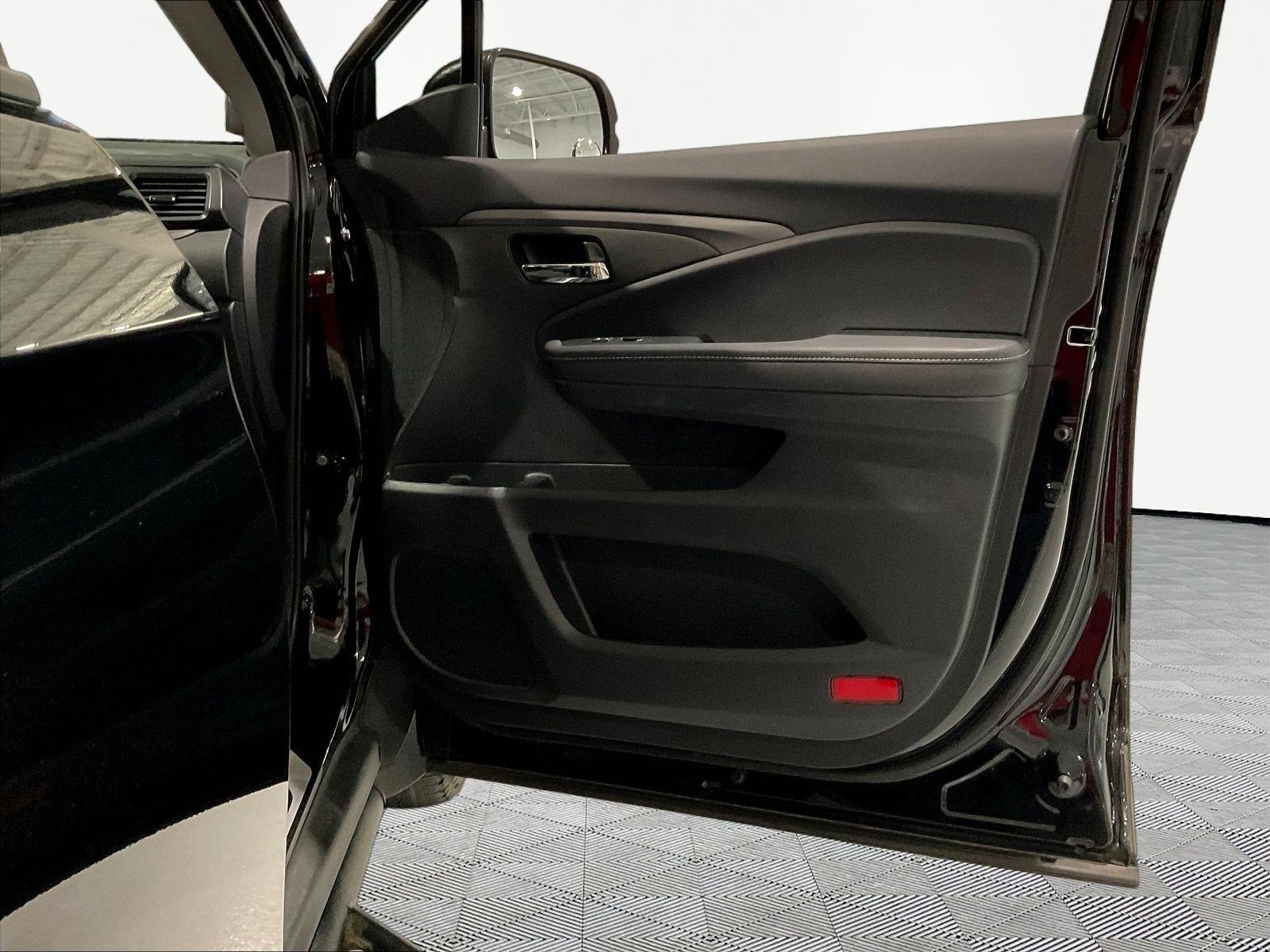 Certified 2024 Honda Ridgeline RTL image 28