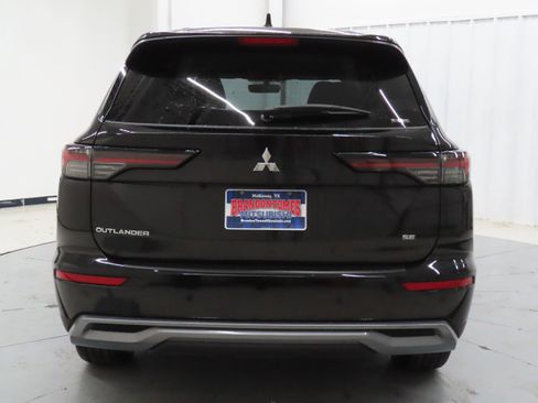 New 2026 Mitsubishi Outlander SE AWD/4WD image 4