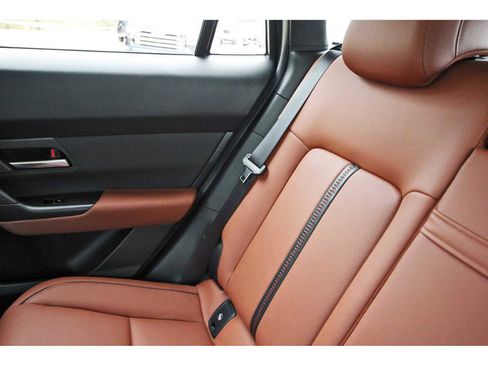 Certified 2025 MAZDA CX-50 2.5 Turbo w/ Accent Package image 9