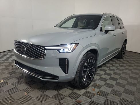 Certified 2026 Volvo XC90 B6 Plus w/ Protection Package Premier image 4