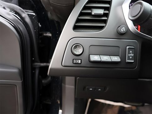 Used 2016 Chevrolet Corvette Z06 w/ 3LZ Preferred Equipment Group image 36