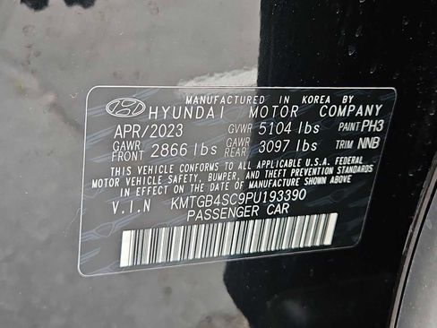 Used 2023 Genesis G80 2.5T image 35