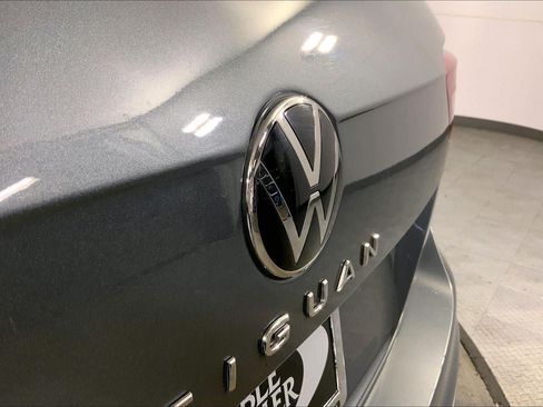 Used 2024 Volkswagen Tiguan SE FWD image 29